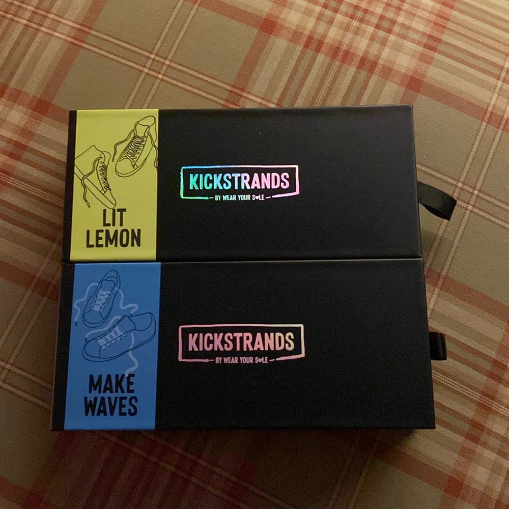 Kickstrands Shoelaces. Two pairs